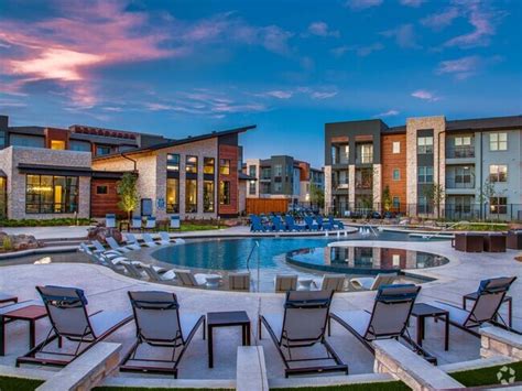 Luxury Apartments for Rent in Grand Prairie, TX .
